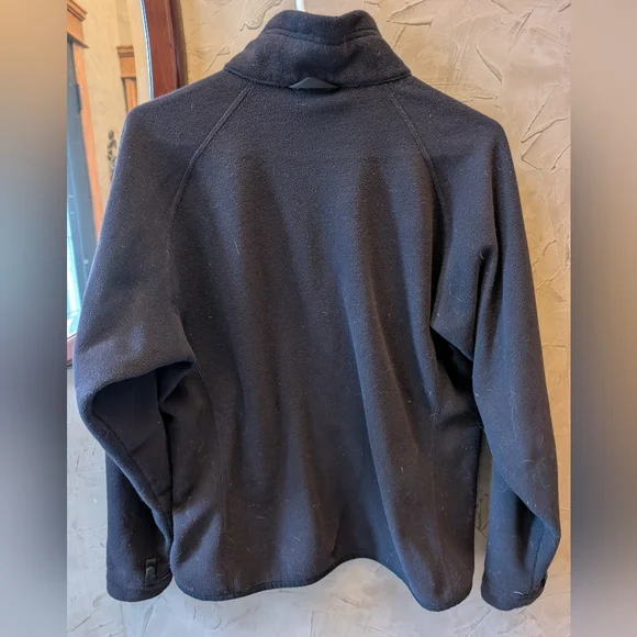 The North Face Classic Black Fleece Jacket - Picture 3 of 8